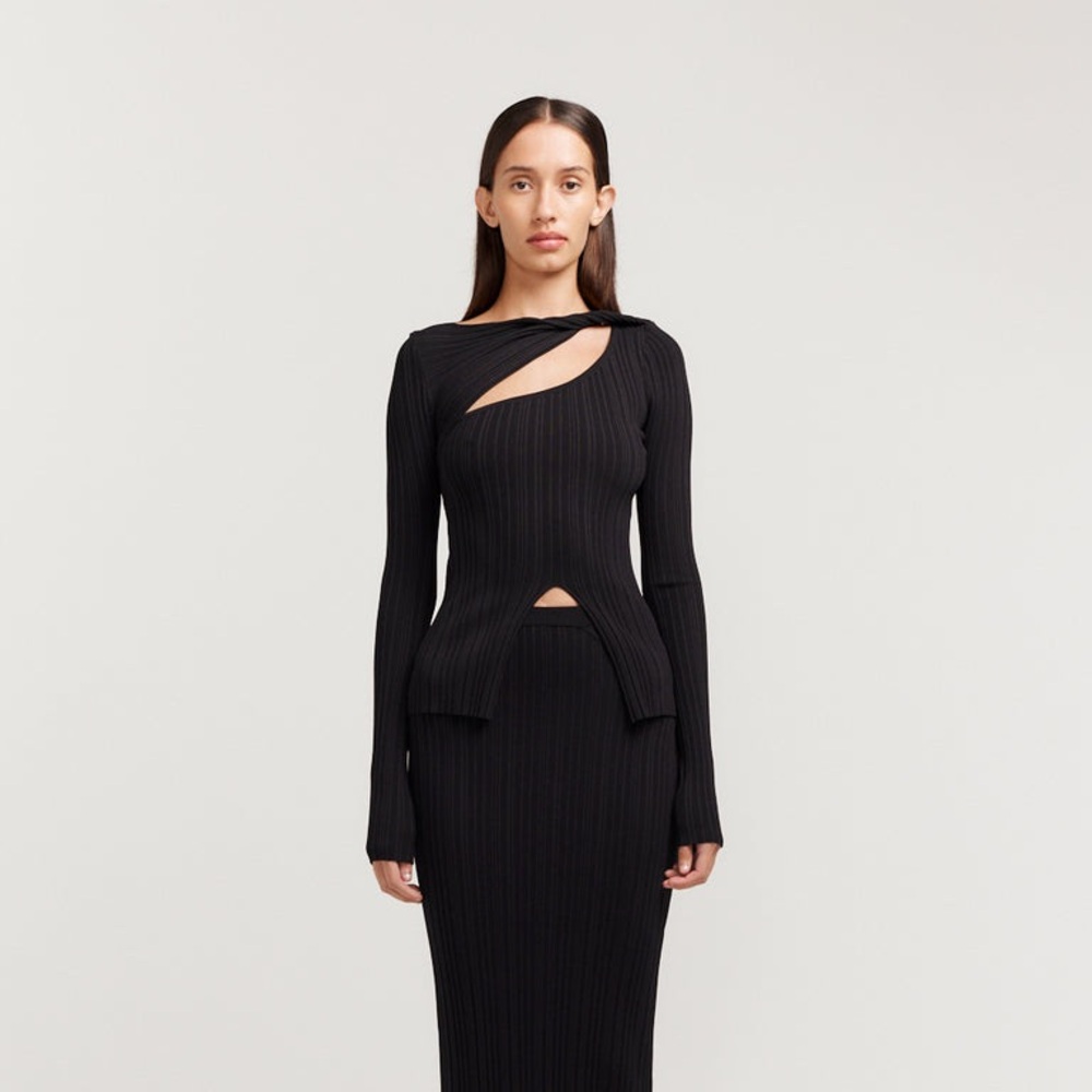 Henne Black Romee Cut-Out Top